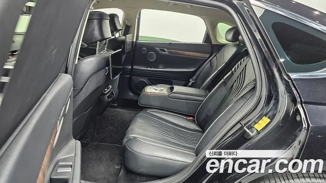 Genesis G80 Бензин 3.5 турбо AWD — Фото автомобиля 11