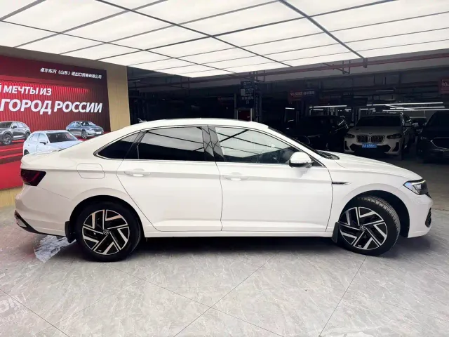 Volkswagen Sagitar — Фото автомобиля 4