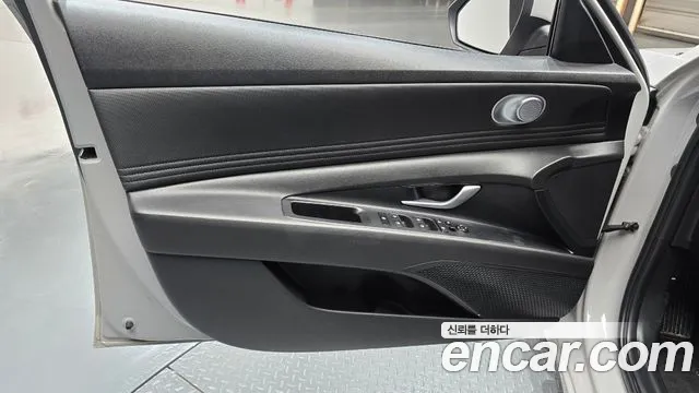 Hyundai Avante CN7 — Фото автомобиля 13