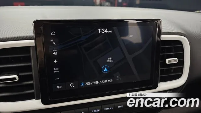 Hyundai Venue — Фото автомобиля 20