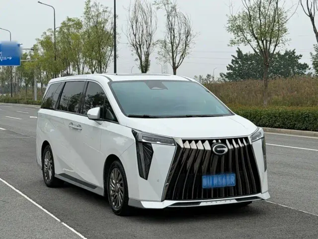 GAC Trumpchi M8 — Фото автомобиля 4