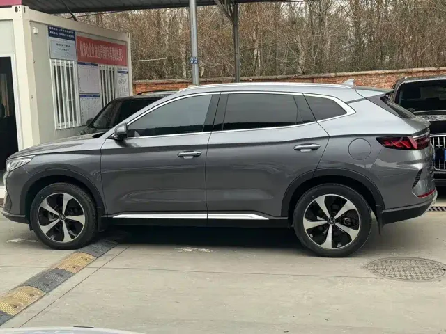 BYD Song PLUS — Фото автомобиля 5