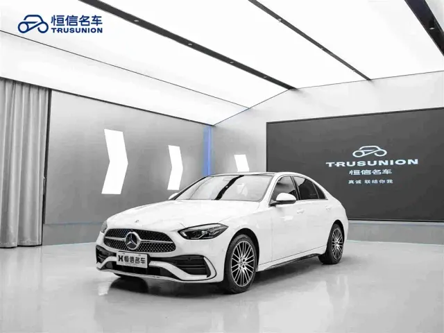 Mercedes-Benz C-Class — Фото автомобиля 3
