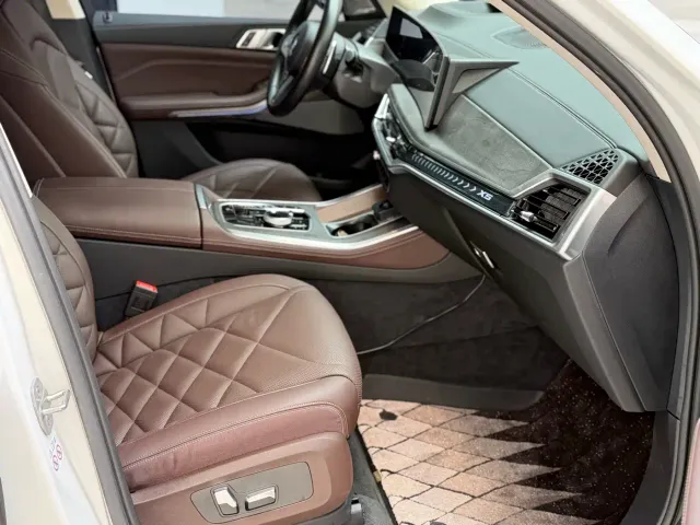 BMW X5 — Фото автомобиля 6