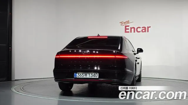 Hyundai Grandeur GN7 — Фото автомобиля 4