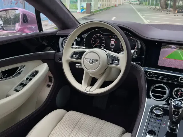 Bentley Continental 2022 4.0T GT V8 — Фото автомобиля 17