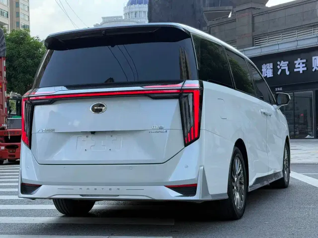 GAC Trumpchi M8 — Фото автомобиля 6