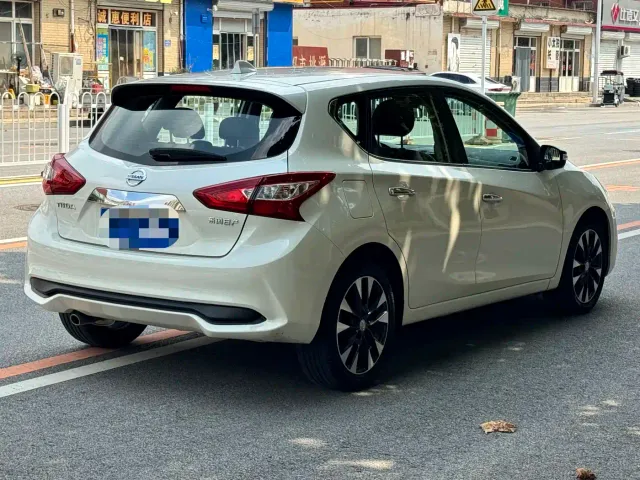 Nissan Tiida — Фото автомобиля 7
