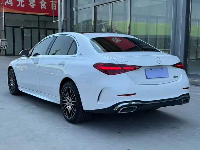 Mercedes-Benz C-Class — Фото автомобиля 4