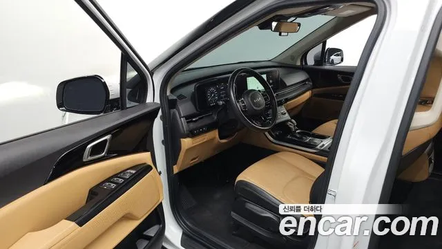 Kia Carnival Generation 4 — Фото автомобиля 10