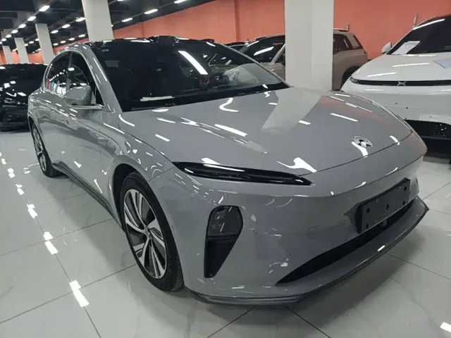 Nio ET5 — Фото автомобиля 3