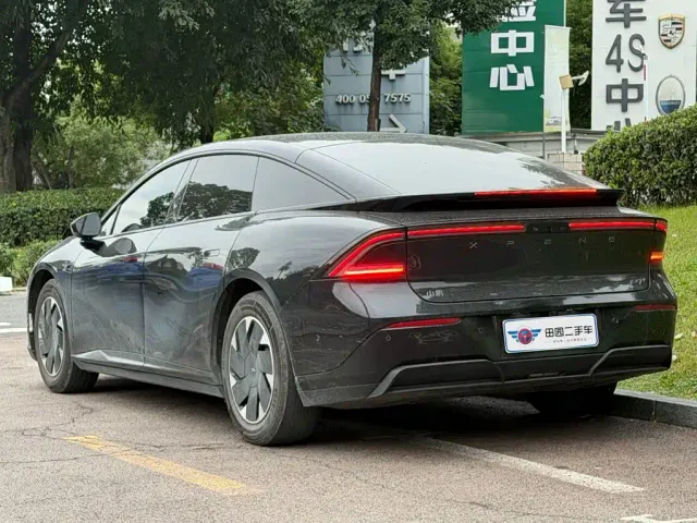 Xpeng P7+ — Фото автомобиля 4