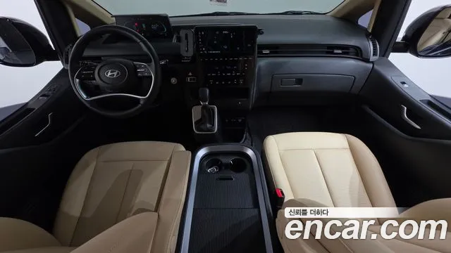 Hyundai Staria Staria — Фото автомобиля 2