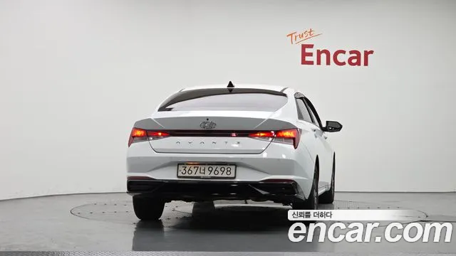 Hyundai Avante — Фото автомобиля 4