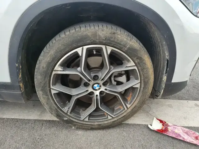 BMW BMW X1 2022 sDrive25Li Leading — Фото автомобиля 24