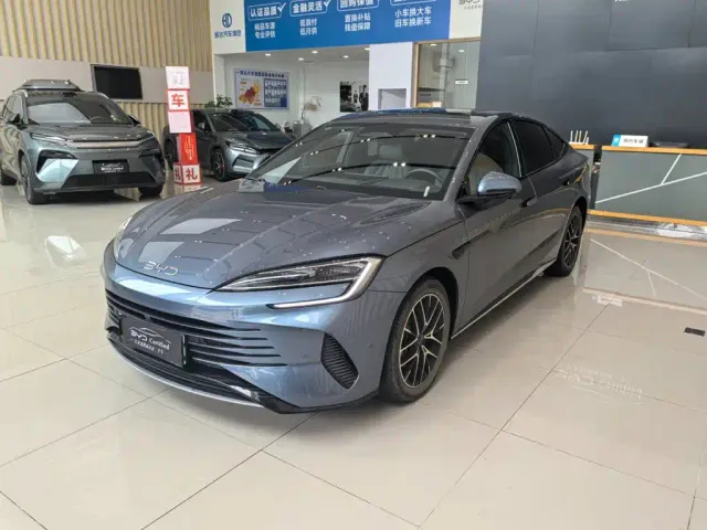 Фотография автомобиля — BYD Seal 07 DM-i