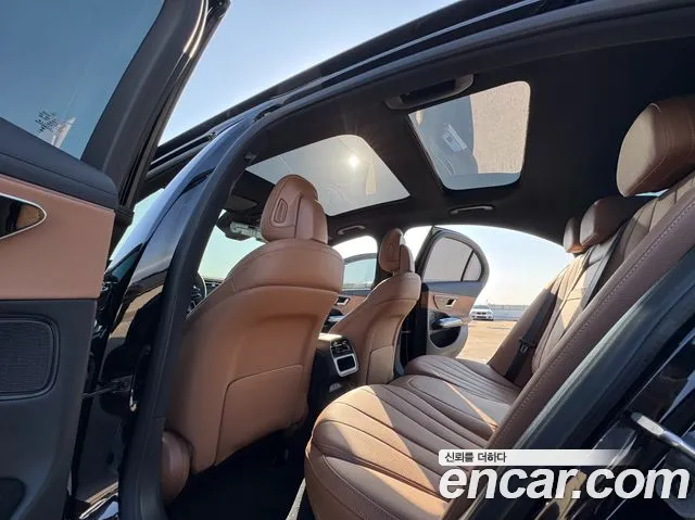 Mercedes-Benz E-Class — Фото автомобиля 13