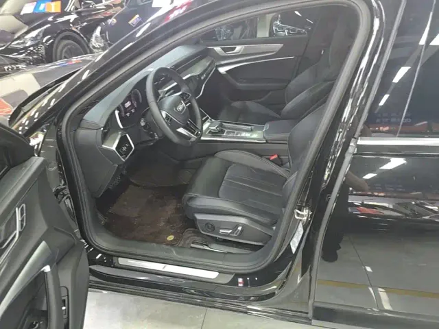 Audi A6L — Фото автомобиля 14