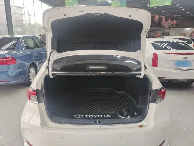 Toyota Corolla — Фото автомобиля 18