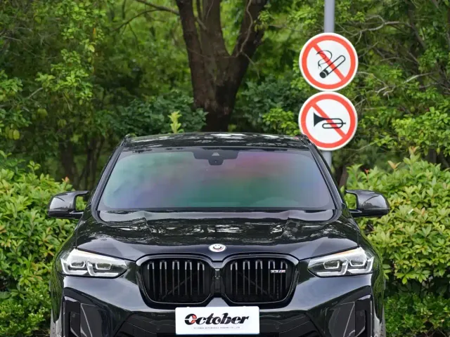 Фотография автомобиля — BMW X3 M