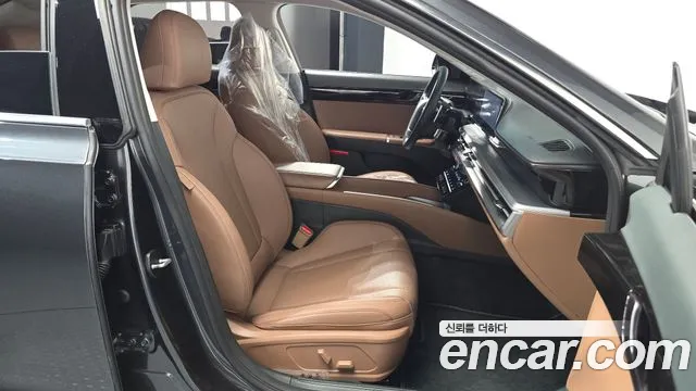 Hyundai Grandeur Grandeur (GN7) 2.5 Бензин 2WD — Фото автомобиля 26