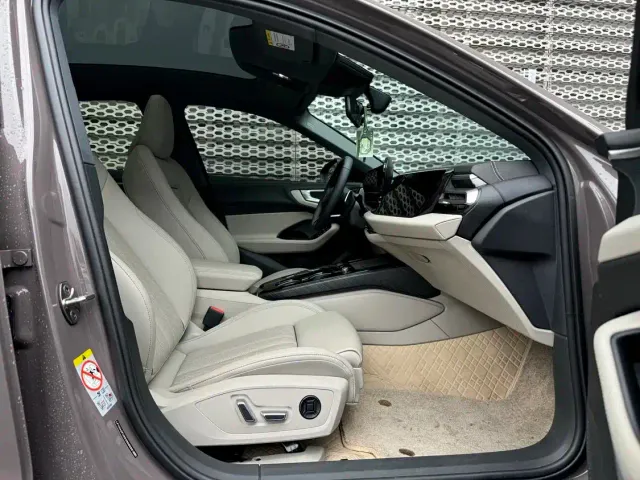 Audi A5L — Фото автомобиля 12