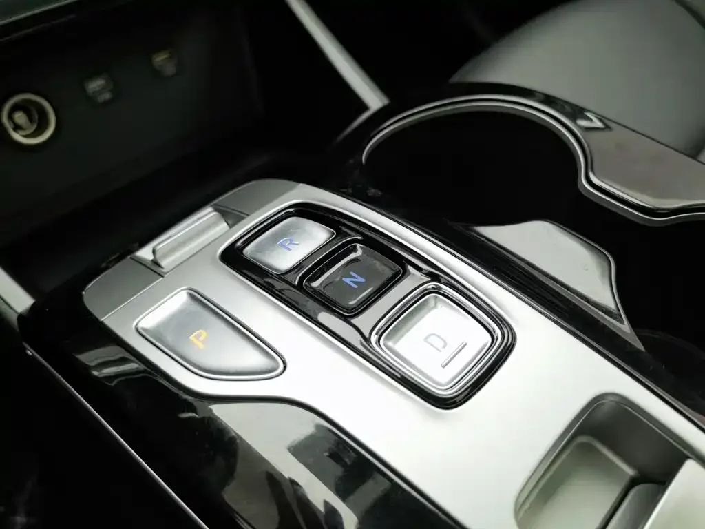 Hyundai Hyundai Tucson 2023 Tucson L 1.5T Automatic 2WD DLX Luxury Edition — Фото автомобиля 13