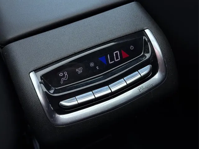 Cadillac XT6 — Фото автомобиля 19