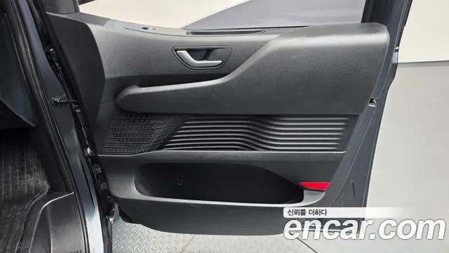 Hyundai Staria — Фото автомобиля 14