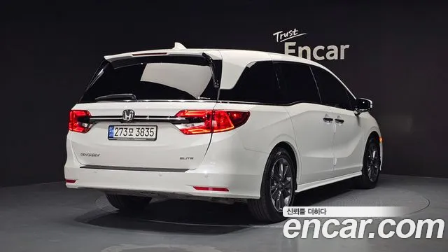 Honda Odyssey — Фото автомобиля 2