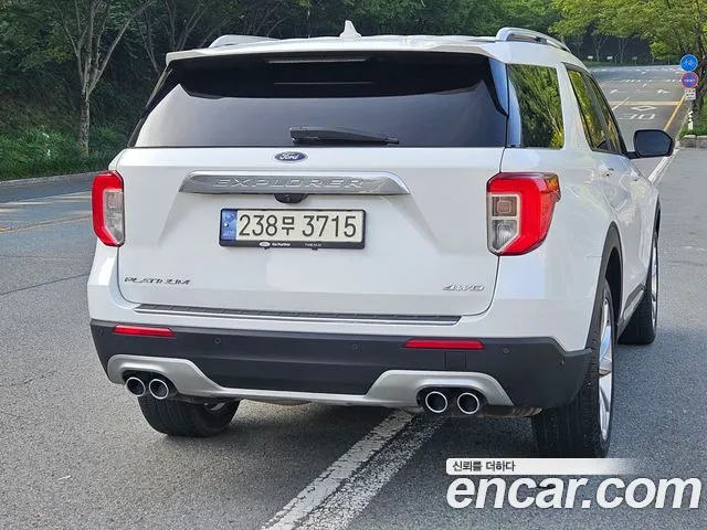 Ford Explorer Explorer 6 поколение 3.0 Platinum 4WD — Фото автомобиля 6
