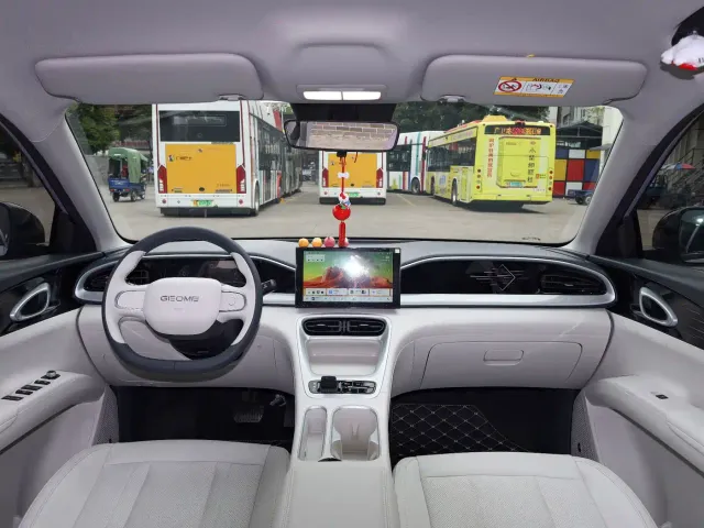 Geely Starry Wish — Фото автомобиля 6