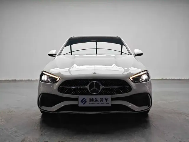 Mercedes-Benz C-Class — Фото автомобиля 2