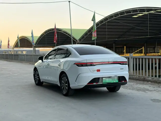 BYD Destroyer 05 — Фото автомобиля 4