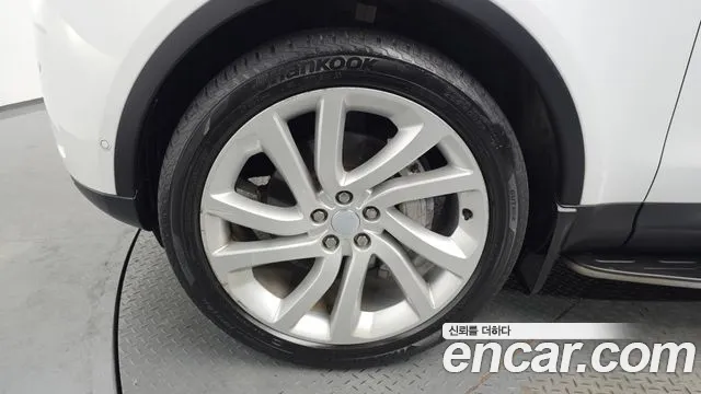 Land Rover Discovery — Фото автомобиля 5