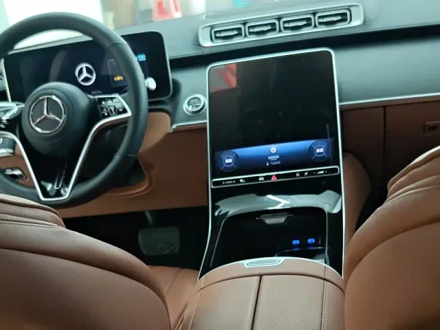 Mercedes-Benz S-Class — Фото автомобиля 10