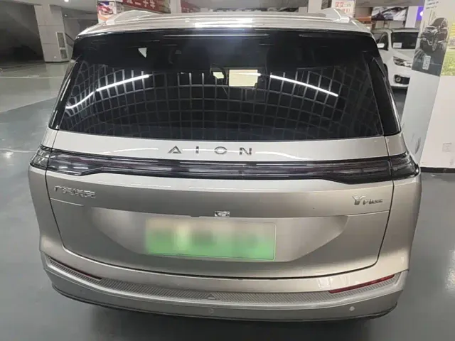 GAC Aion Y — Фото автомобиля 5