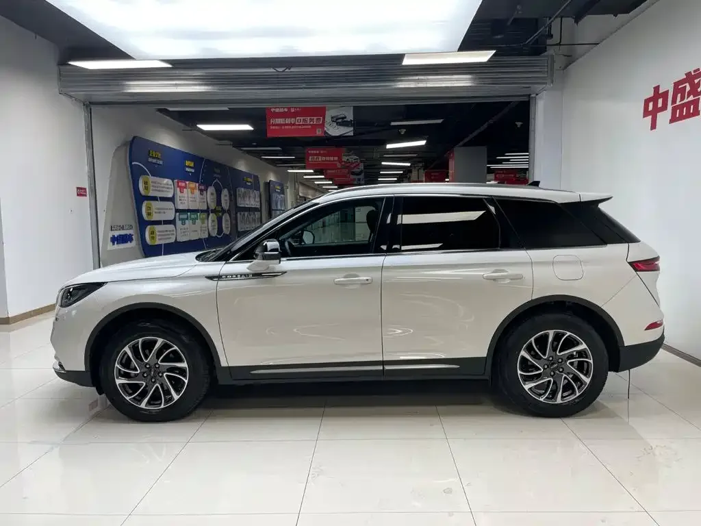 Lincoln Adventurer 2022 2.0T 2WD Deluxe Edition — Фото автомобиля 4