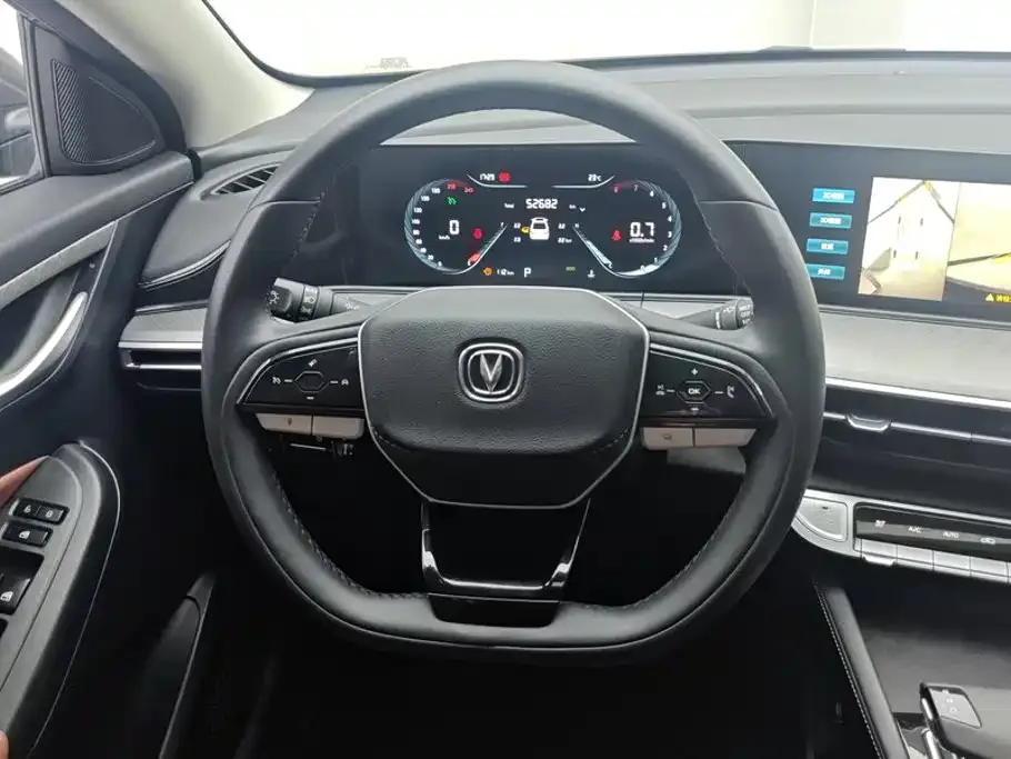 Changan Eado 2023 Enjoy Edition PLUS Blue Whale NE 1.4T GDI DCT Premium Edition — Фото автомобиля 15