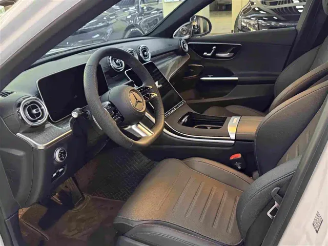 Mercedes-Benz C-Class — Фото автомобиля 6