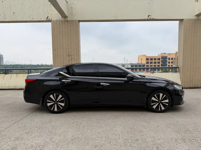 Nissan Teana — Фото автомобиля 13