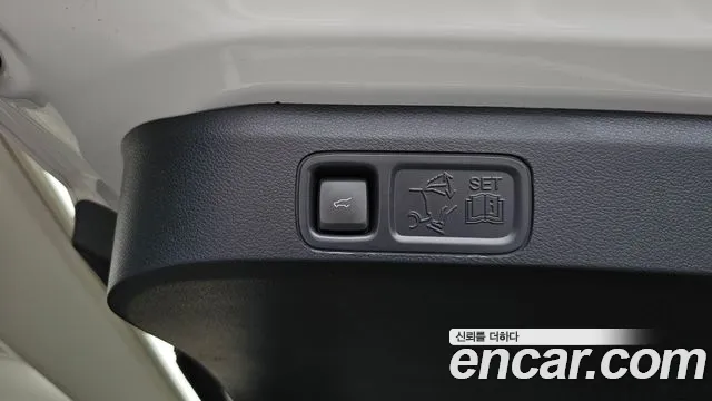Lincoln Navigator — Фото автомобиля 25