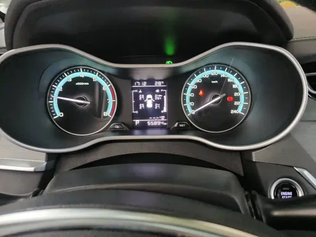 Geely Emgrand — Фото автомобиля 4