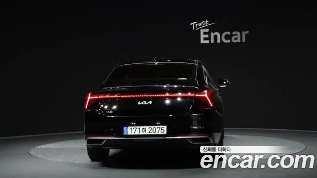 Kia K8 — Фото автомобиля 4
