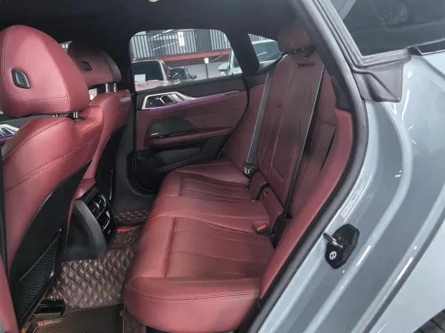BMW 4 Series — Фото автомобиля 9