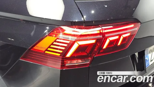 Volkswagen Tiguan — Фото автомобиля 8