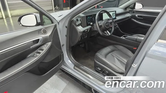 Hyundai Sonata — Фото автомобиля 10