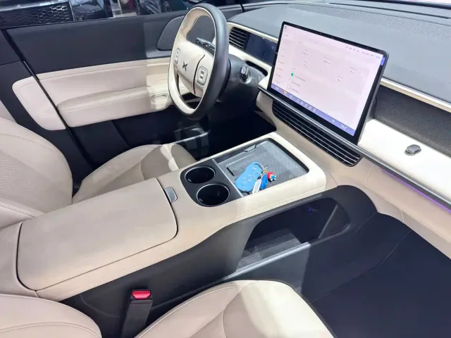 Xpeng G6 — Фото автомобиля 10