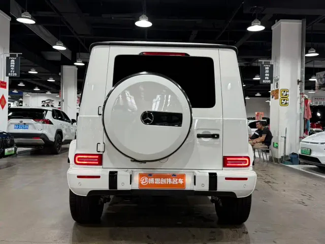 Mercedes-Benz G-Class — Фото автомобиля 8
