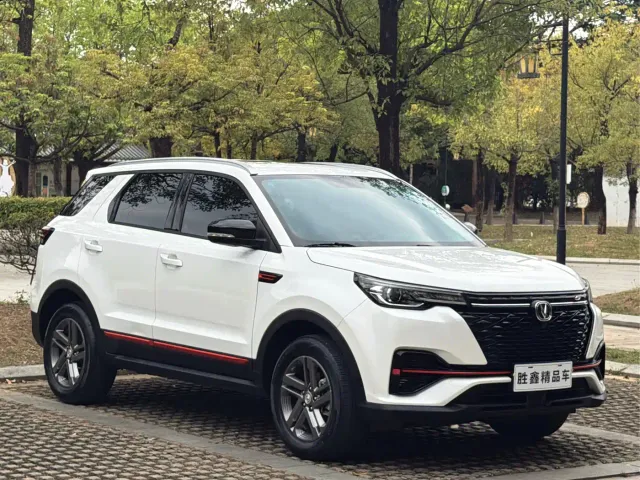 Changan CS55 Plus — Фото автомобиля 3